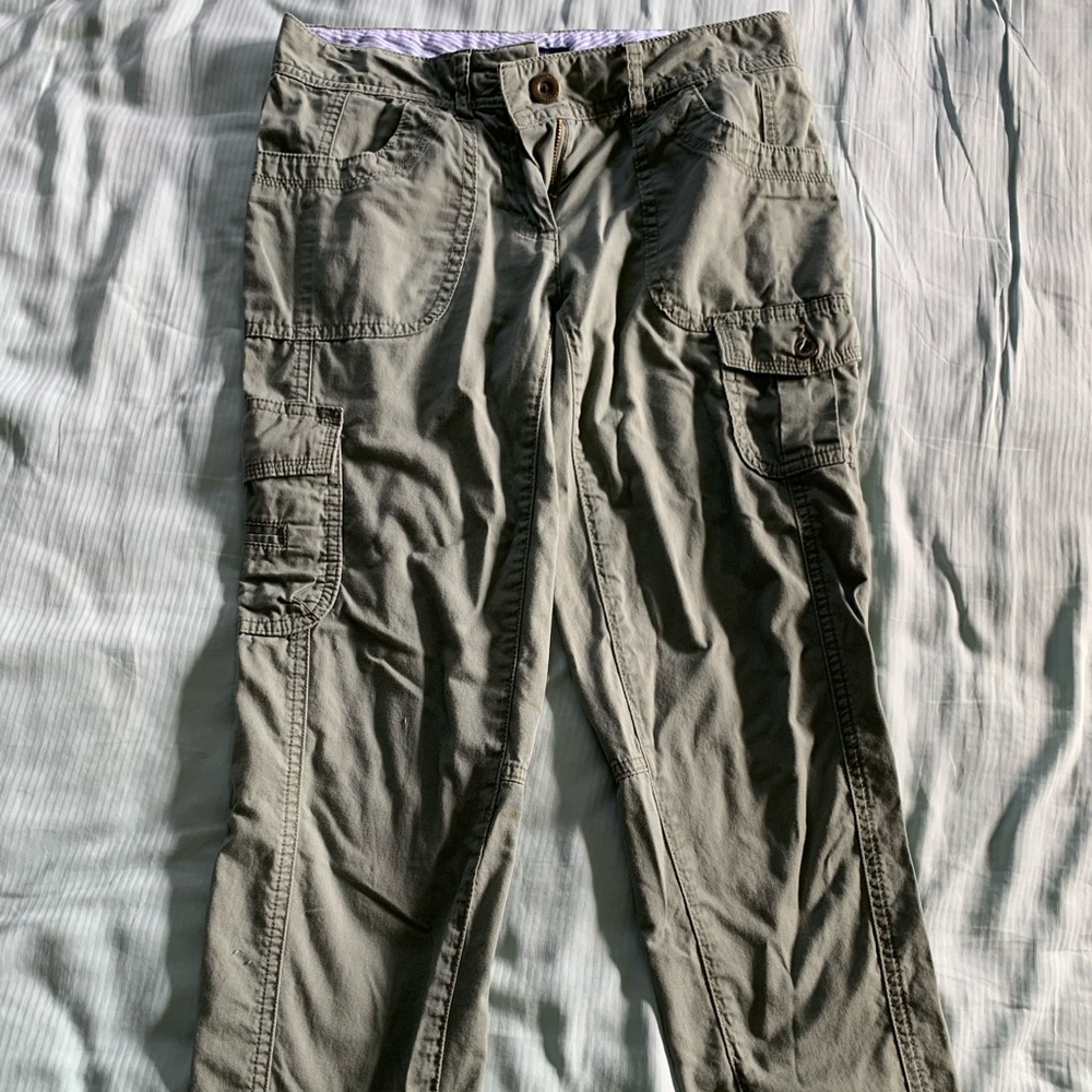 Tommy Hilfiger army green cropped cargo pants